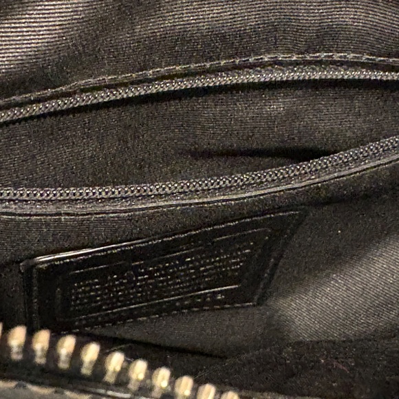 Coach Signature C Canvas Crossbody and matching wallet - Picture 7 of 16